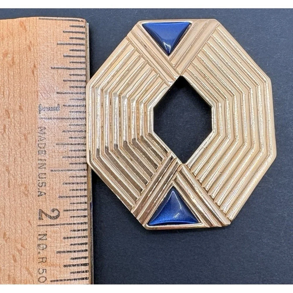 Avon Brooch Gallery Originals Blue Nile Gold Tone Blue Enamel‎ Art Deco Pin